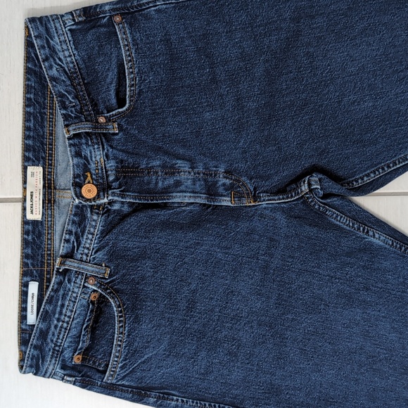 NWOT Jack & Jones Loose Fit 90's Inspired Denim Jeans - Picture 2 of 8
